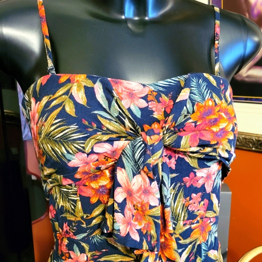 Guess jump suit